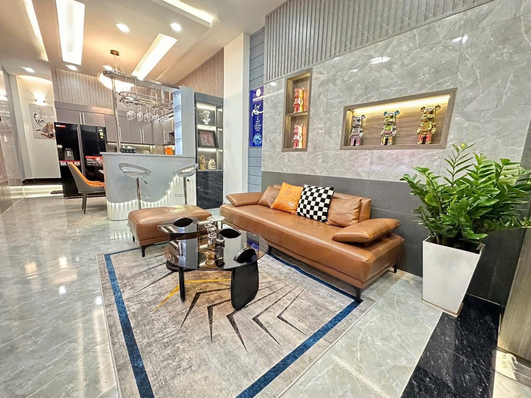 Nhà nguyên căn Gò Vấp 3 lầu, full nội thất, dọn vào là yêu