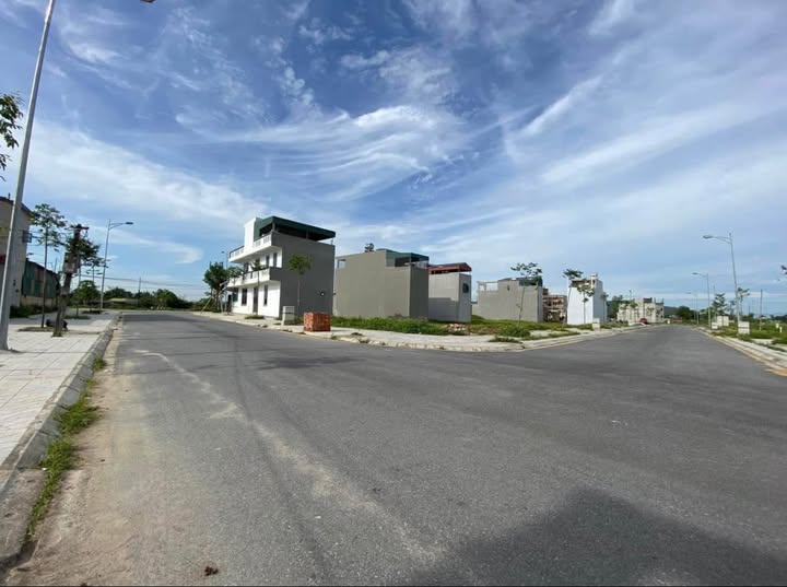 Bán đất đẹp 105m2, mặt tiền 5m, hướng Tây Bắc tại Phường Đông Cương, TP Thanh Hóa