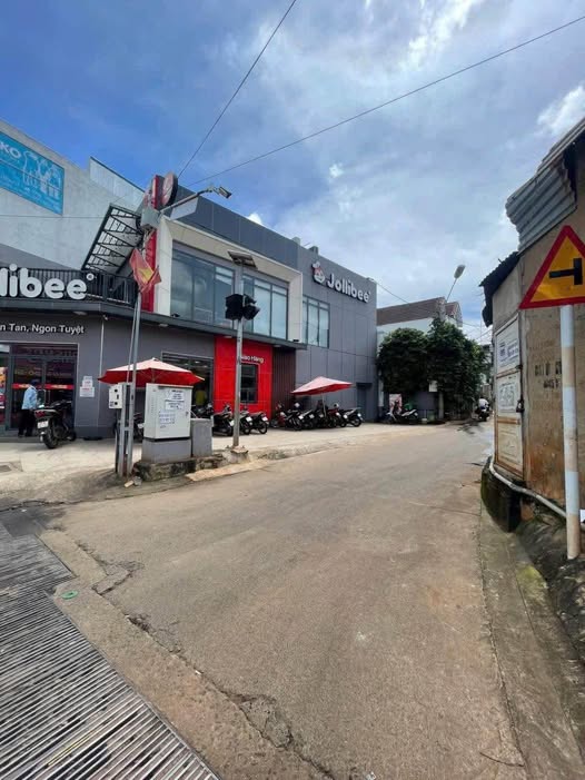 Đất thổ cư hai mặt tiền hẻm Lê Thị Riêng, Buôn Ma Thuột - An cư lạc nghiệp
