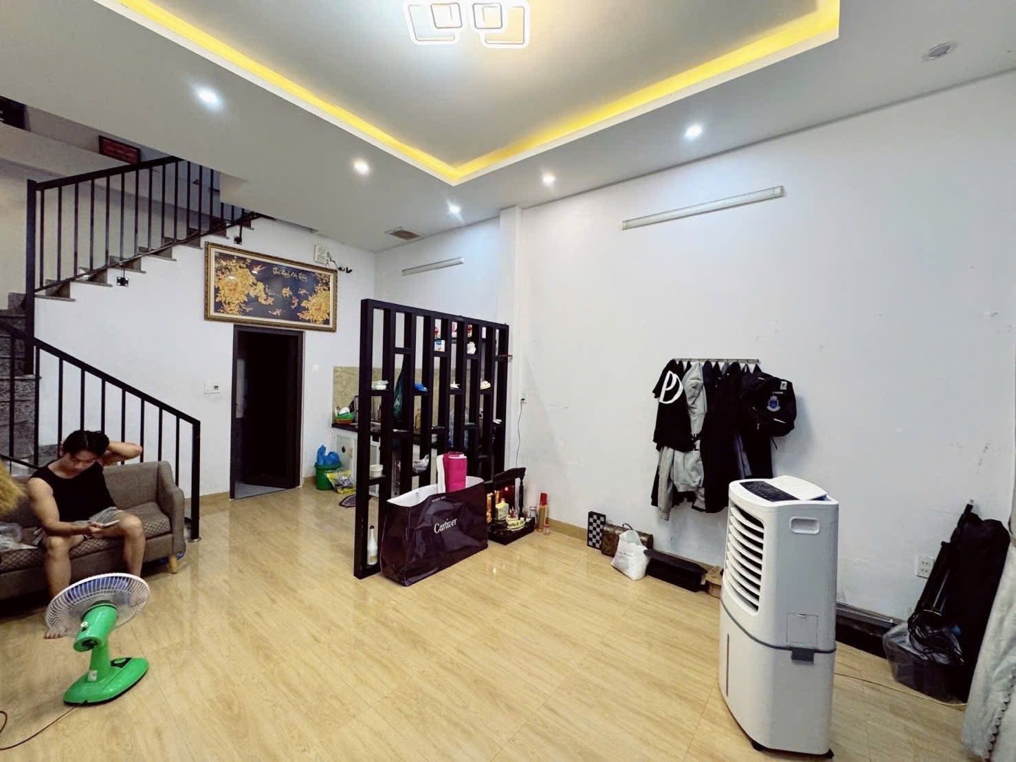 Nhà 2 tầng Trần Cao Vân, nở hậu 8m, dòng tiền 15 triệu/tháng, giá 4 tỷ