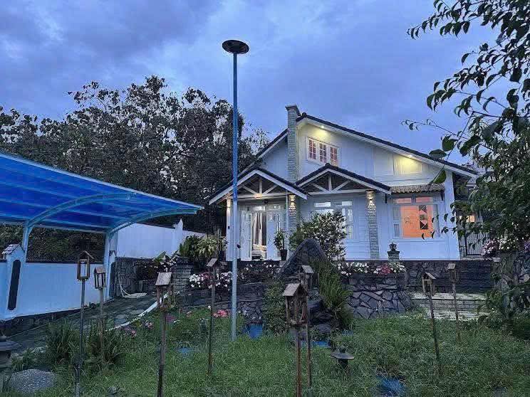 Siêu phẩm villa sân vườn 200m2 đang chờ bạn tại Nam Hồ, Phường 11, Đà Lạt