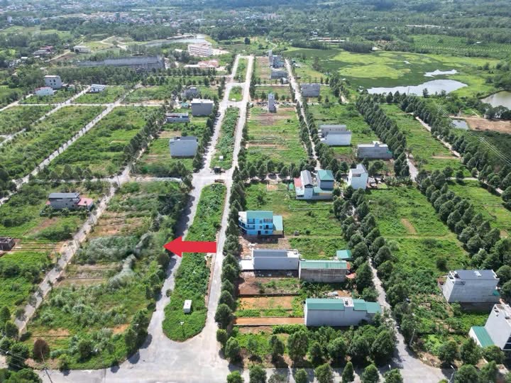 Mặt đường đôi 40m, 79m2 đất vàng Đại Học Quốc Gia, cơ hội có một không hai