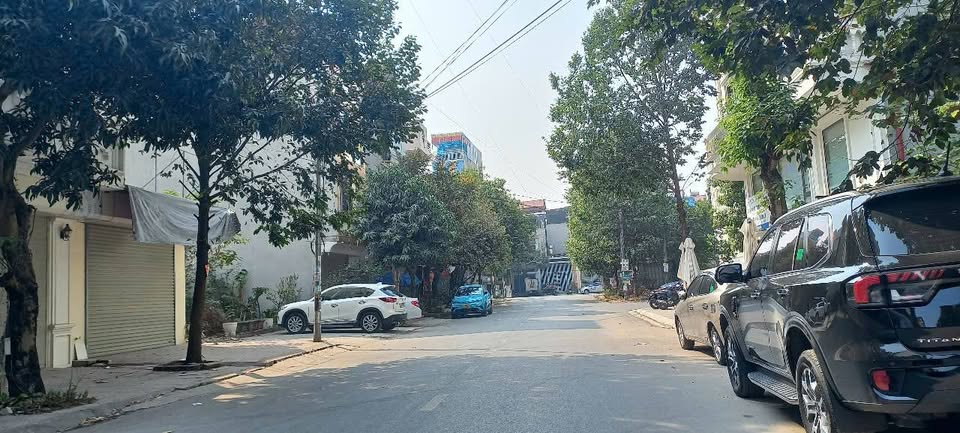 Nhà 3 tầng Ninh Xá đẹp như mơ, giá 1 tỷ, xách vali vào ở ngay