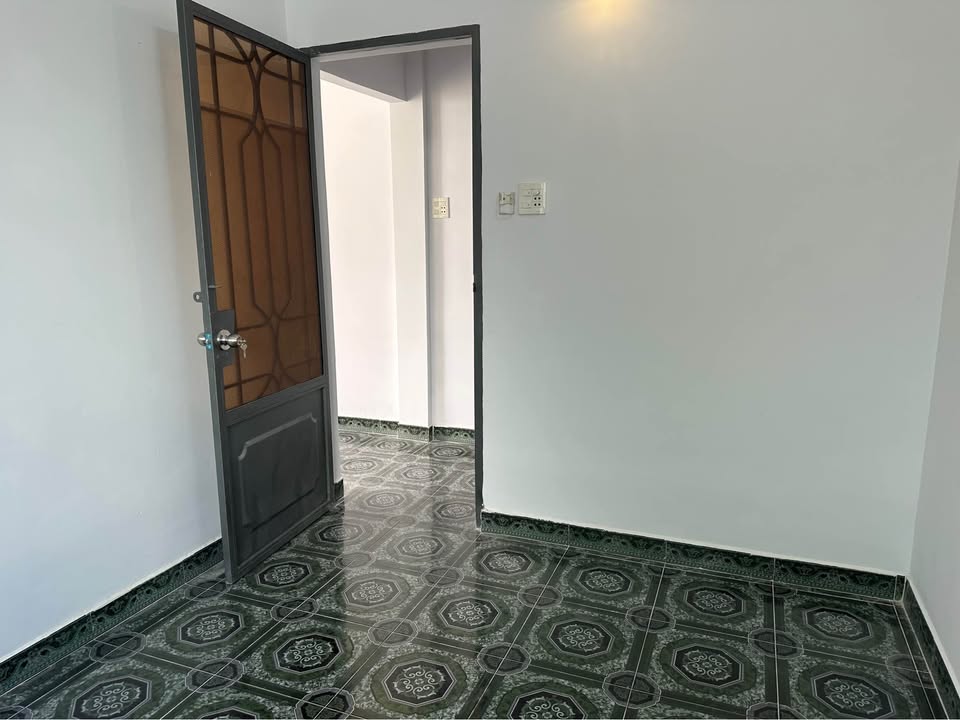 Bán nhà góc 3 mặt thoáng tại khu Hưng Thịnh Đức, Vĩnh Long, giá 1,95 tỷ