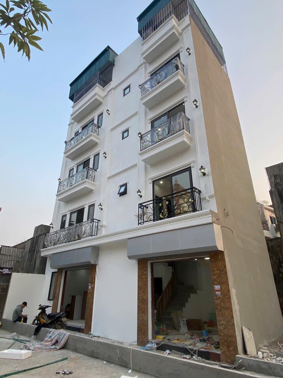 Nhà 5 tầng kiên cố, 32.5m2, 3.85 tỷ tại Biên Giang, Hà Đông - Ngõ ô tô tránh