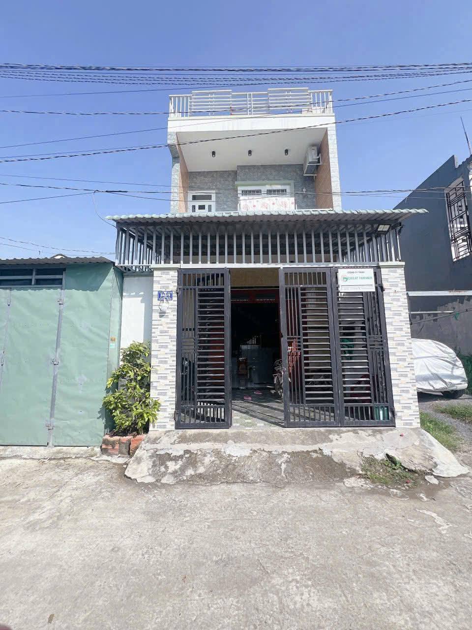 Nhà xinh Tân Bình Dĩ An cho thuê 3 ngủ, sân thượng chill, giá chỉ 6 triệu