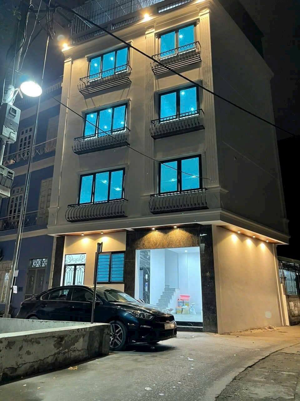 Bán nhà lô góc 5 tầng, ô tô tránh, view hồ, 48m2, thang máy, Hà Đông - 10.6 tỷ