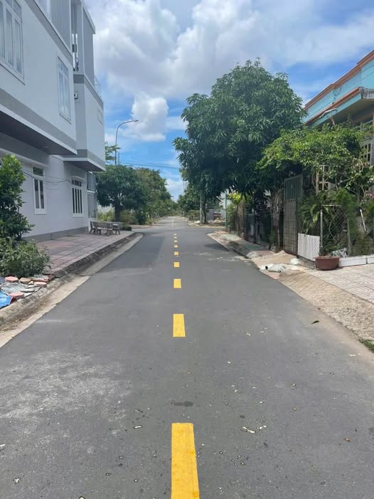 Đất nền Vạn Hạnh, Phú Mỹ lô góc 2 mặt tiền, hướng Đông, giá hấp dẫn