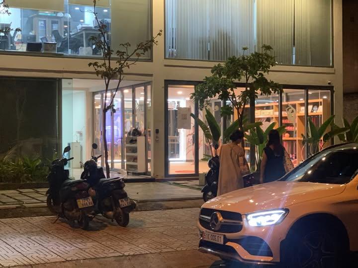 Siêu phẩm mặt tiền Bùi Tá Hán, Quận 2 - Kinh doanh đỉnh cao, dân trí cực cao