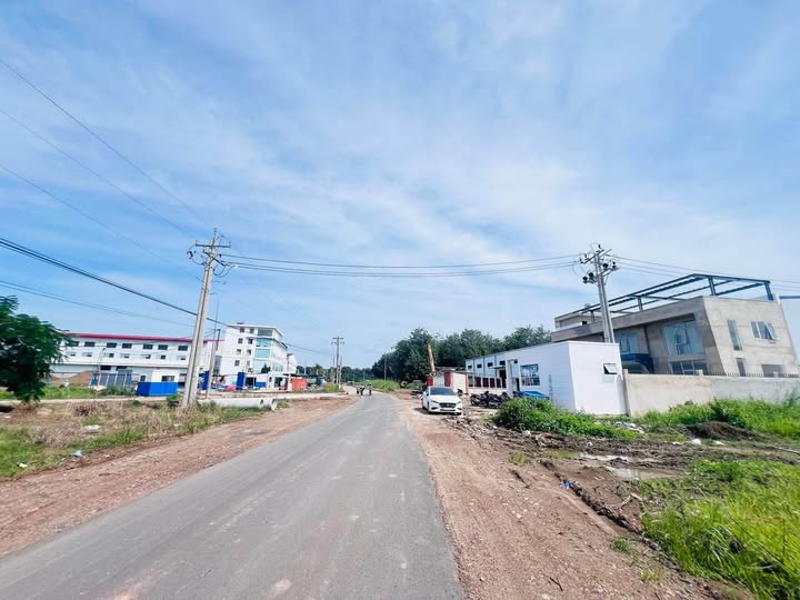 Đất nền mặt tiền trục nhựa chính, gần KCN Đồng Xoài 2, phù hợp xây trọ