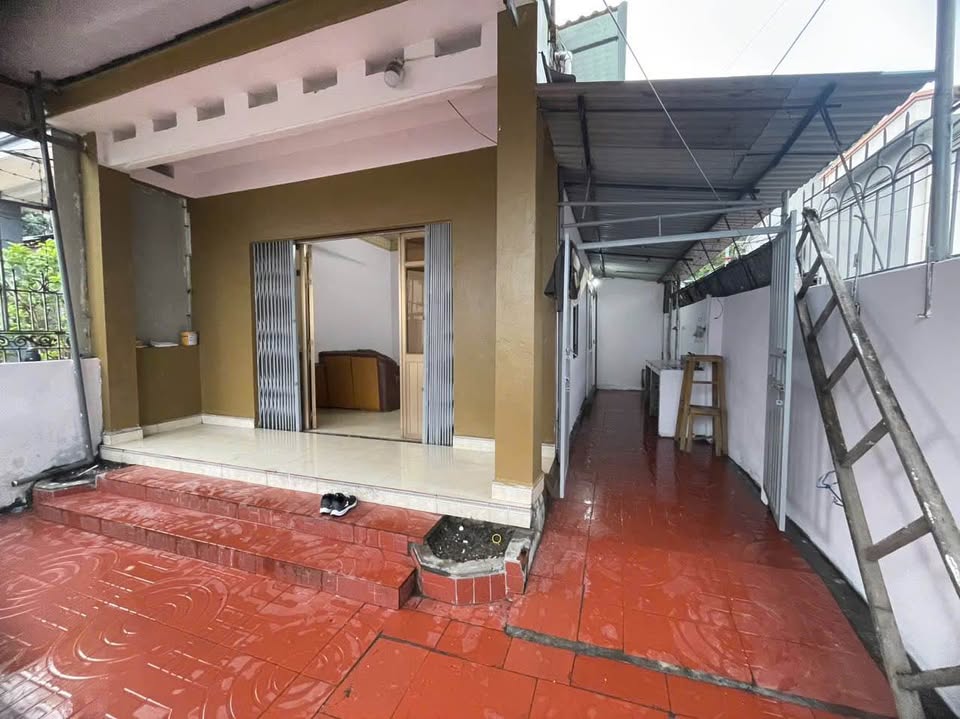 Bán nhà 98m2 hướng Nam, 3 ngủ tại Cẩm Sơn, Cẩm Phả