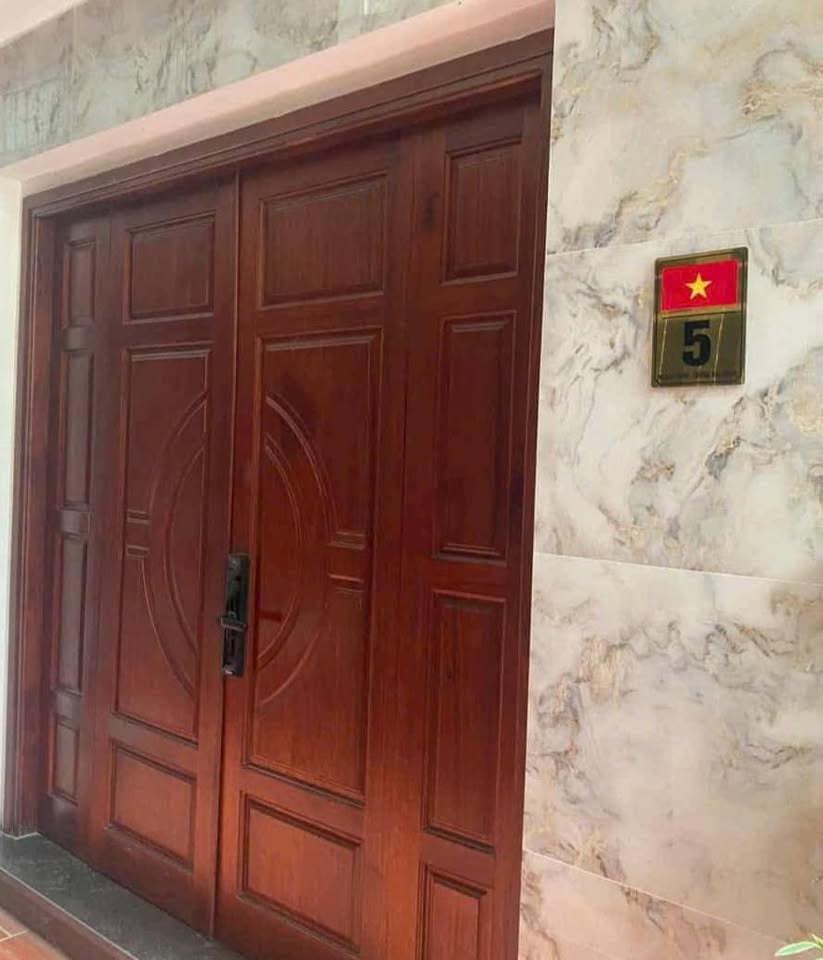 Nhà 30m² x 5 tầng, Di Trạch, xách vali về ở ngay, giá hời