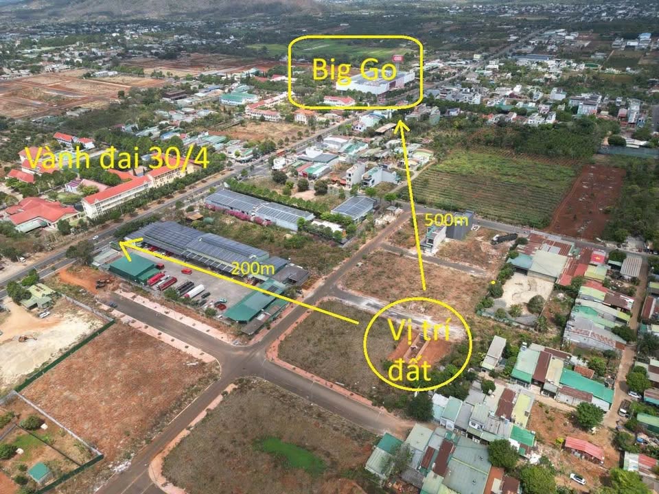 Tọa lạc tại vị trí đắc địa thuộc Phường Thành Nhất, mảnh đất đấu giá Thủ Khoa Huân