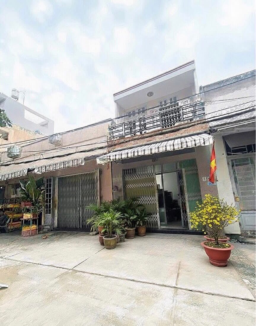 Nhà 2 tầng kiên cố, hẻm xe hơi, gần Bốn Xã - Bình Tân