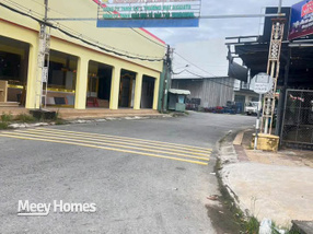 Chào mừng bạn đến với căn nhà mới toanh, đang trong quá trình hoàn thiện tại khu dân cư Hưng Thịnh