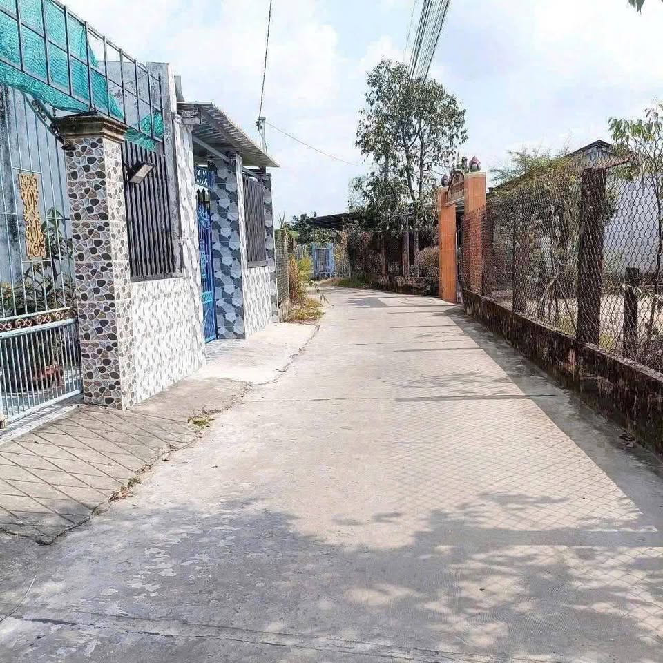 Đất thổ cư An Vĩnh Ngãi, đường 7 chỗ tới, giá chỉ 750 triệu