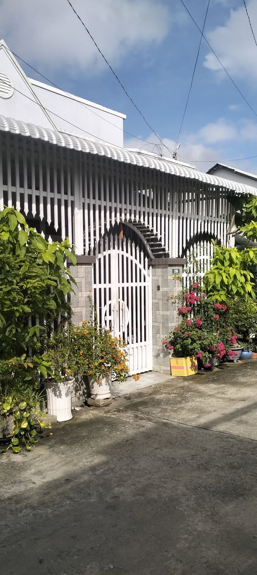 Nhà mặt tiền Phan Đăng Lưu sổ hồng sẵn sàng, giá "hời" chỉ 1,1 tỷ