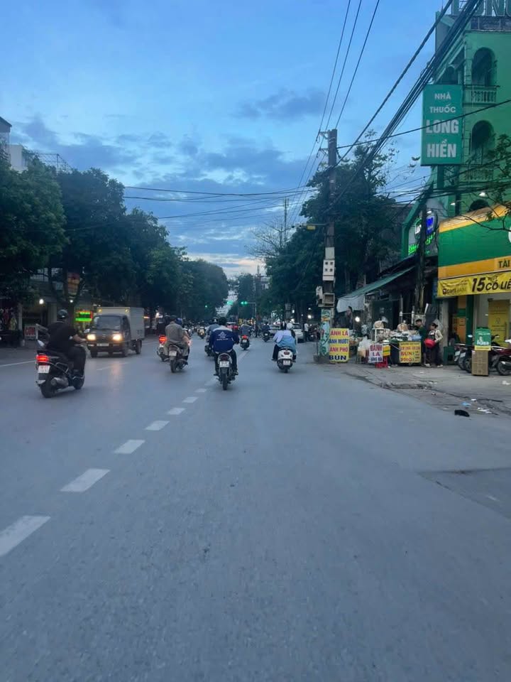 Nhà 2 tầng mặt đường Lê Lai, mặt tiền 6.6m, kinh doanh tốt, đang cho thuê 8-10 triệu/tháng