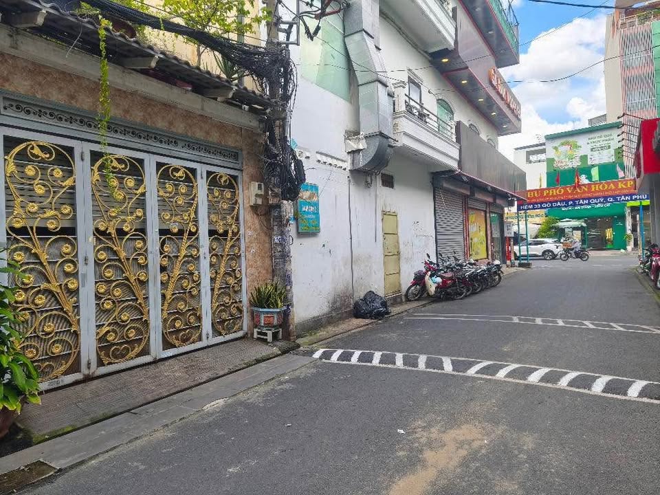 Nhà Tân Phú 100m², đường 8m, thông Gò Dầu, vài bước ra mặt tiền, giá hời 13 tỷ