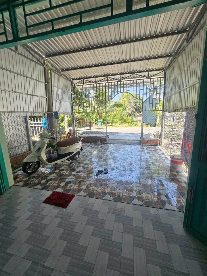 Bán đất và nhà tiền chế gần cầu Tư Tình 3, phường Mỹ Ngãi, diện tích 174m2, giá 780 triệu