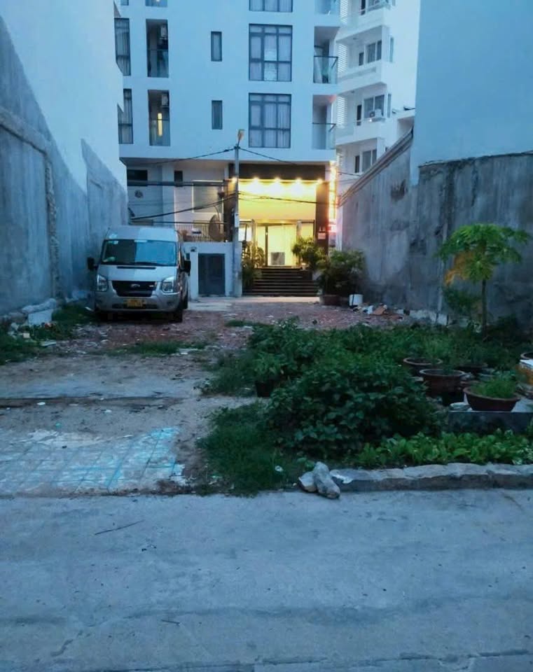 Siêu phẩm đất 2 mặt tiền khu phố Tây Nha Trang, đường Tuệ Tĩnh đang chờ chủ nhân mới