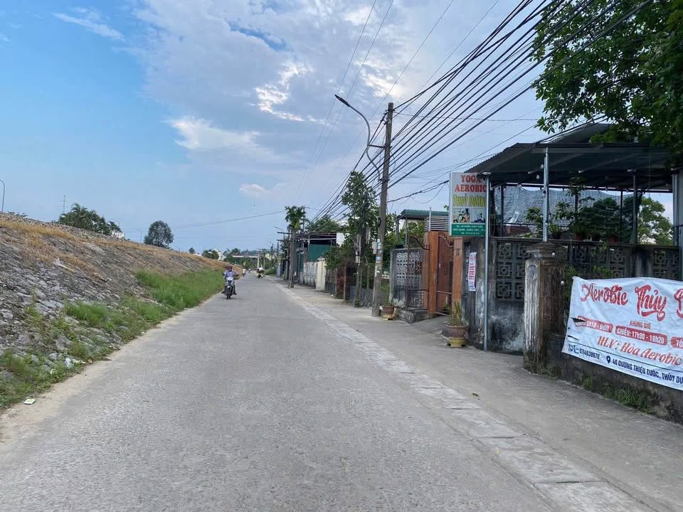 Lô góc 2 mặt tiền Dương Thiệu Tước, Huế - 147.5m² view bến xe phía Nam