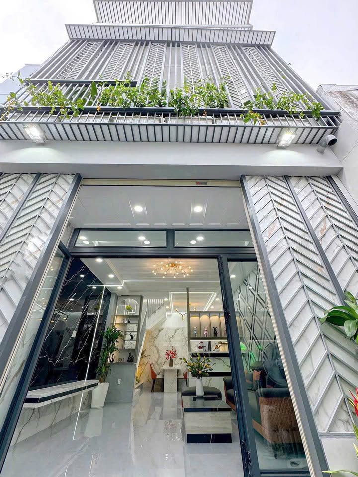 Nhà 6.3 tỷ, hẻm xe ba gác, full nội thất cao cấp, Quận 7