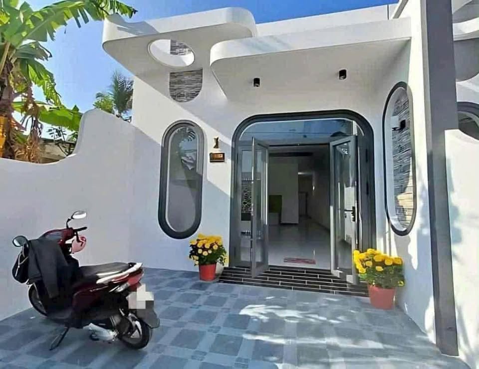 Nhà mới xây hướng Đông Nam, hẻm 6m ô tô, Sóc Trăng