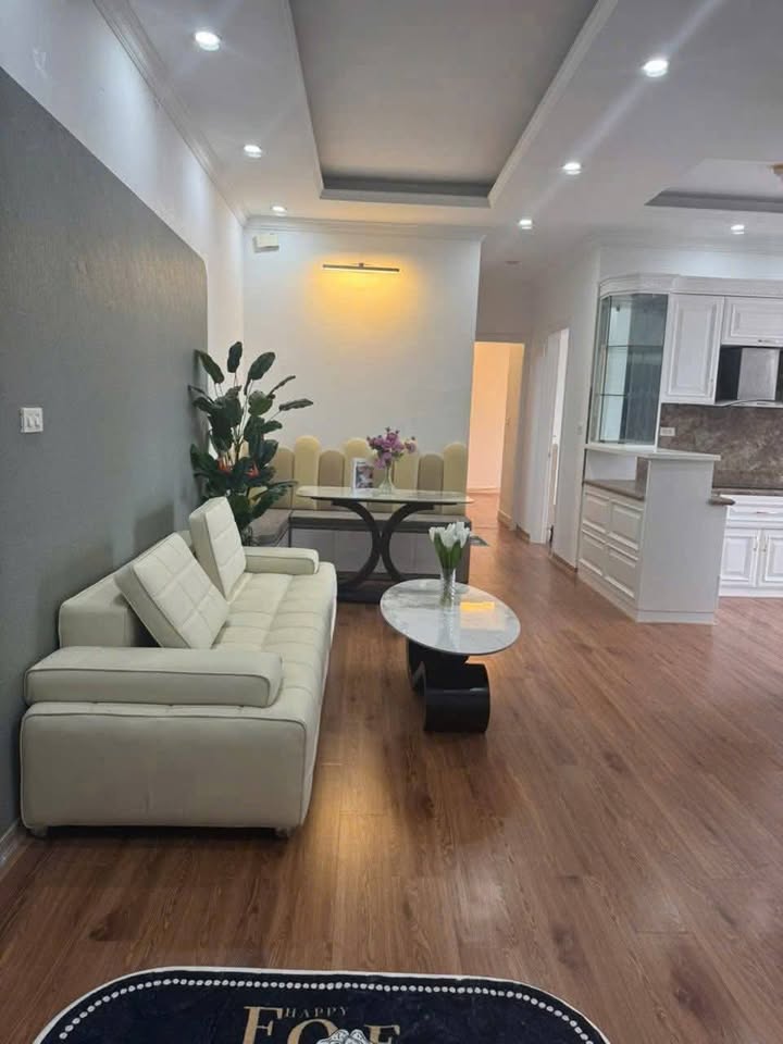 Bán căn hộ góc chung cư Gia Thụy, 85m2, 3 ngủ, full nội thất, 6.95 tỷ