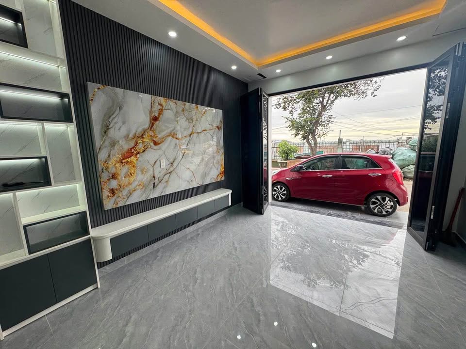 Nhà mặt đường nhựa, kinh doanh xả láng, giá nhỉnh 2 tỷ - Kiến An, Hải Phòng