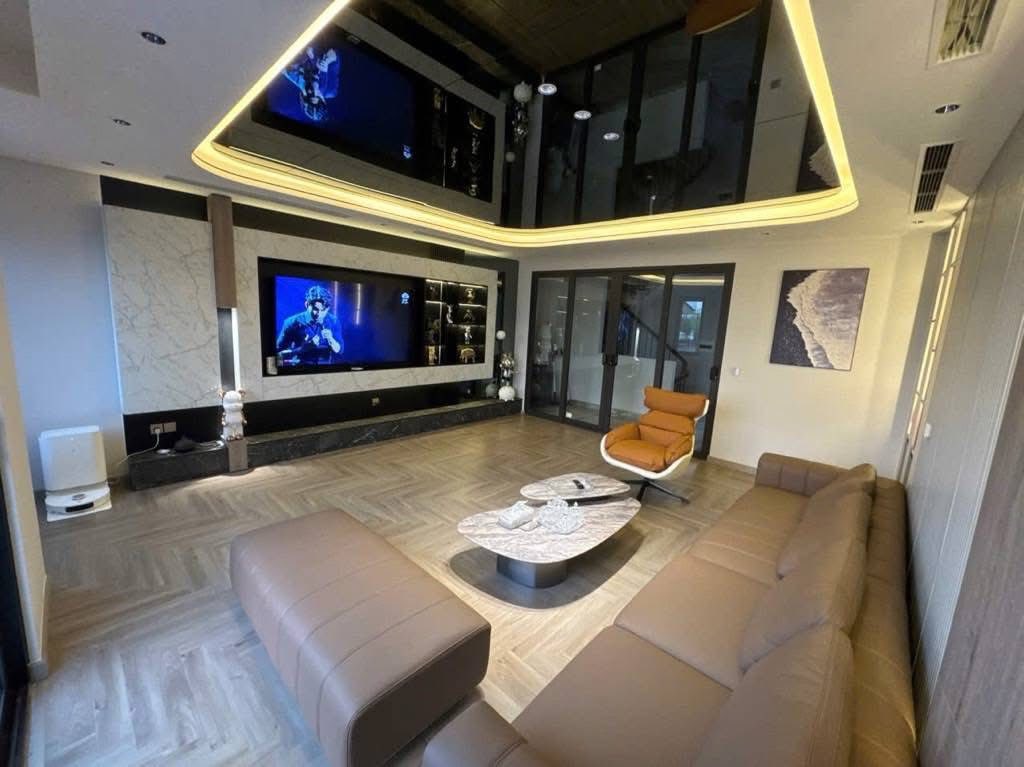 Bán gấp nhà 5 tầng thang máy, full nội thất, Hà Đông - Chỉ 12 tỷ