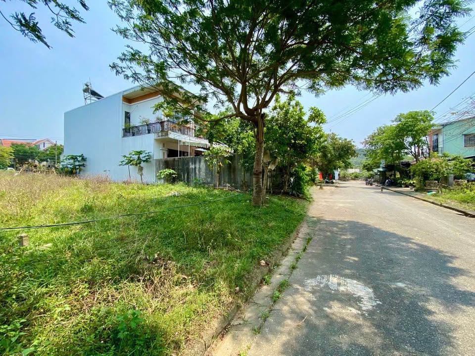 Bán đất KQH Xóm Hành, mặt tiền Lương Nhữ Hộc, Thừa Thiên Huế - 280m2, hướng Tây Nam