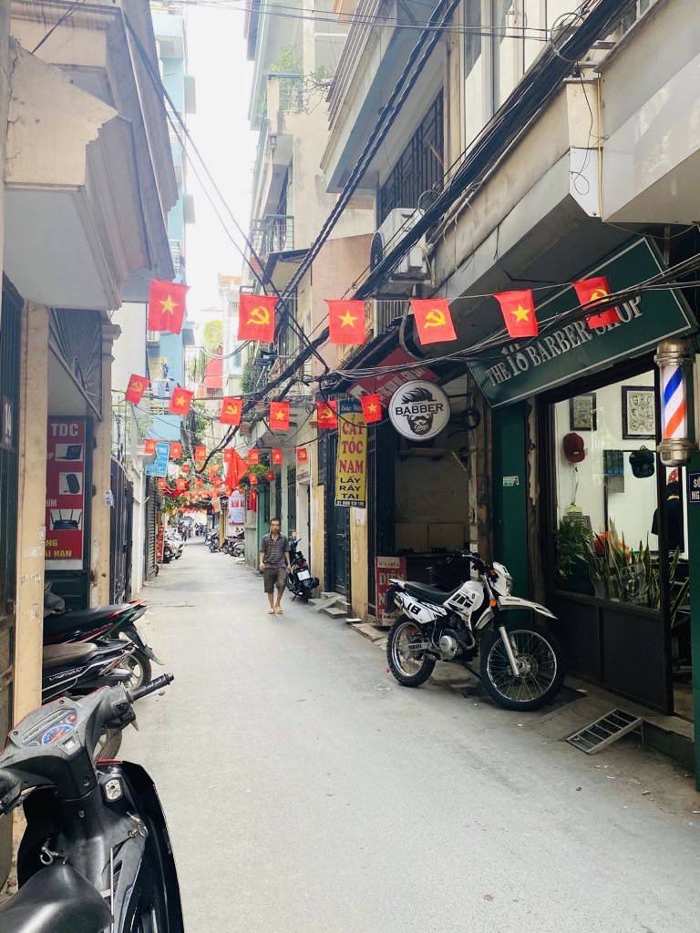 Bán nhà Cầu Giấy, 4 tầng kiên cố, lô góc thoáng sáng, nở hậu, hơn 11 tỷ