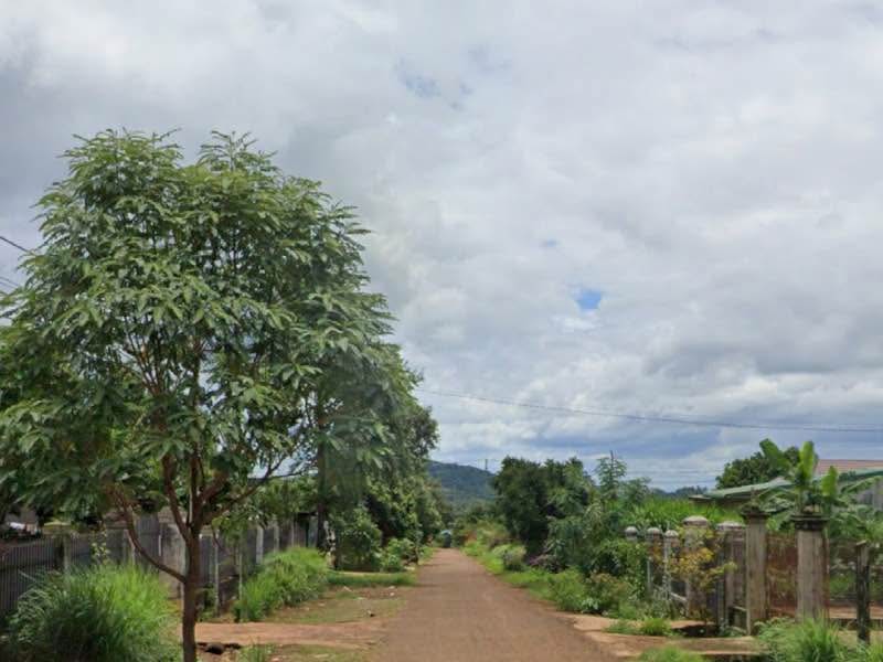 Bán đất thổ cư 180m2, hướng Nam, Gần trung tâm phố Ea Súp