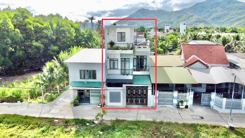 Nhà 3 tầng Xuân Lạc - Vĩnh Ngọc - Tổ ấm ngập tràn ánh sáng, giá chỉ 4.1 tỷ