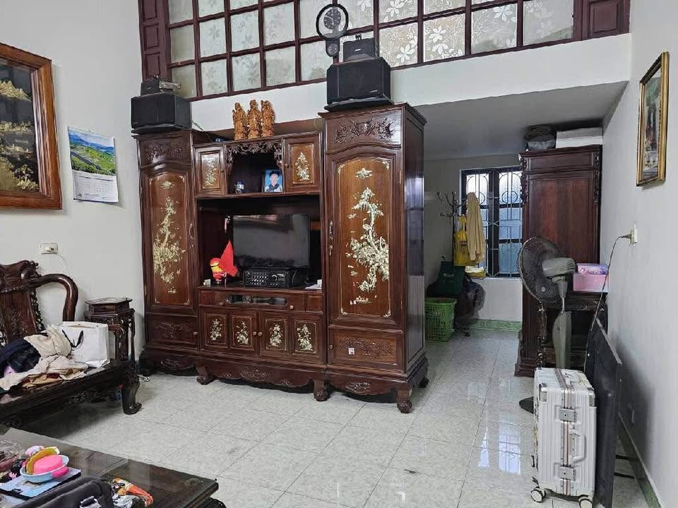 Căn hộ 100m2 Ngọc Lâm, Long Biên 3 ngủ, sổ đỏ chính chủ, tiện ích đầy đủ