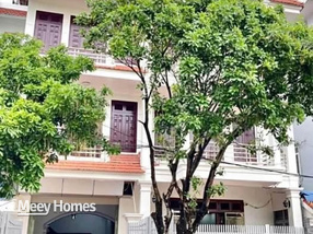 Chào bạn, chúng tôi đang có một căn biệt thự 3 tầng siêu đẹp tại Khu đô thị Hòa Vượng, Nam Định cần bán