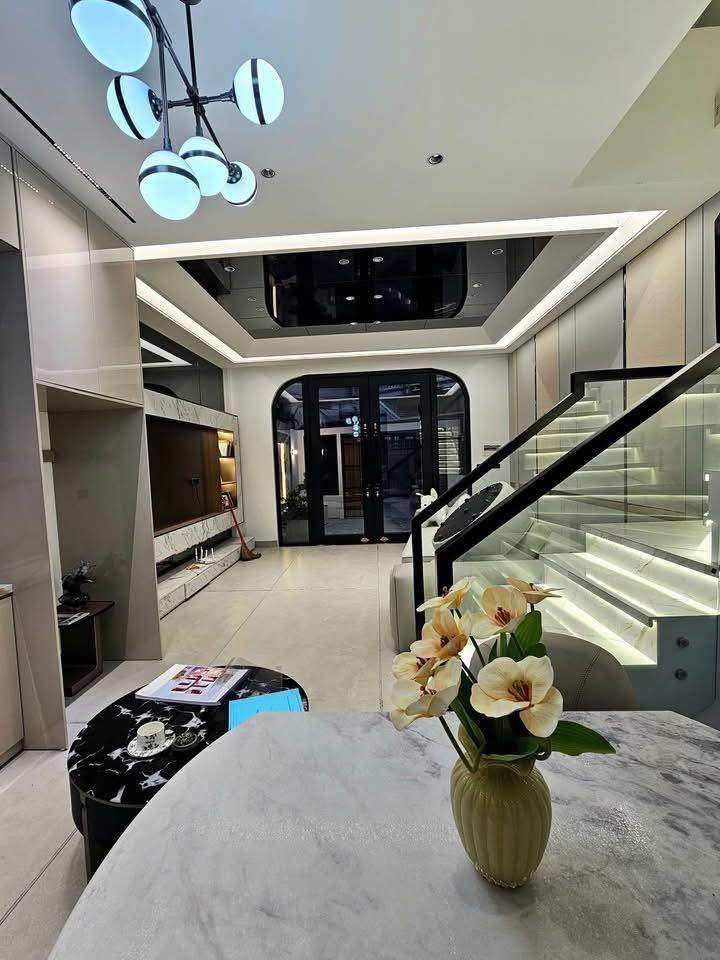 Nhà 4 tầng full nội thất, gara ô tô, Cầu Kênh Liêm - Chốt đơn ngay