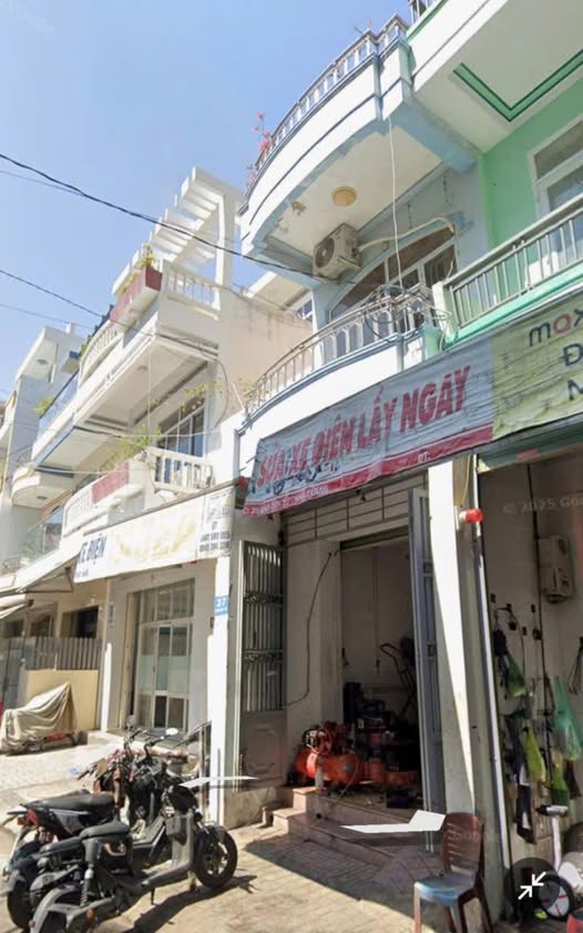 Nhà 3 tầng mặt tiền kinh doanh đường Đào Duy Từ, Nha Trang - 7.5 tỷ