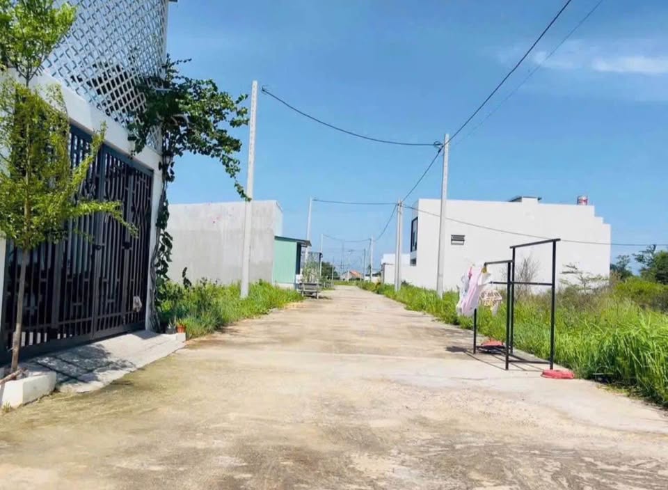 Đất thổ cư Hàm Liêm, liền kề khu dân cư Rạng Đông, đường 6m, giá chỉ 750 triệu