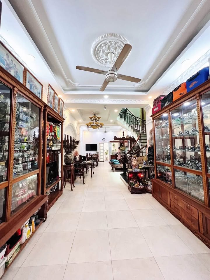 Nhà hẻm xe hơi 80m2, 3 tầng, khu Bàu Cát, Tân Bình - Nhỉnh 14 tỷ