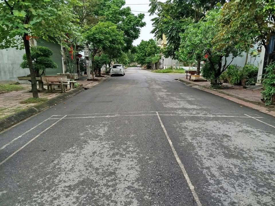 Đất Vĩnh Yên, 90m² mặt tiền 5m, đường 13,5m, giá 2,8 tỷ