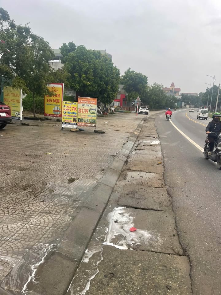 Đất mặt QL2C, Vĩnh Phúc 100m2, giá siêu hời