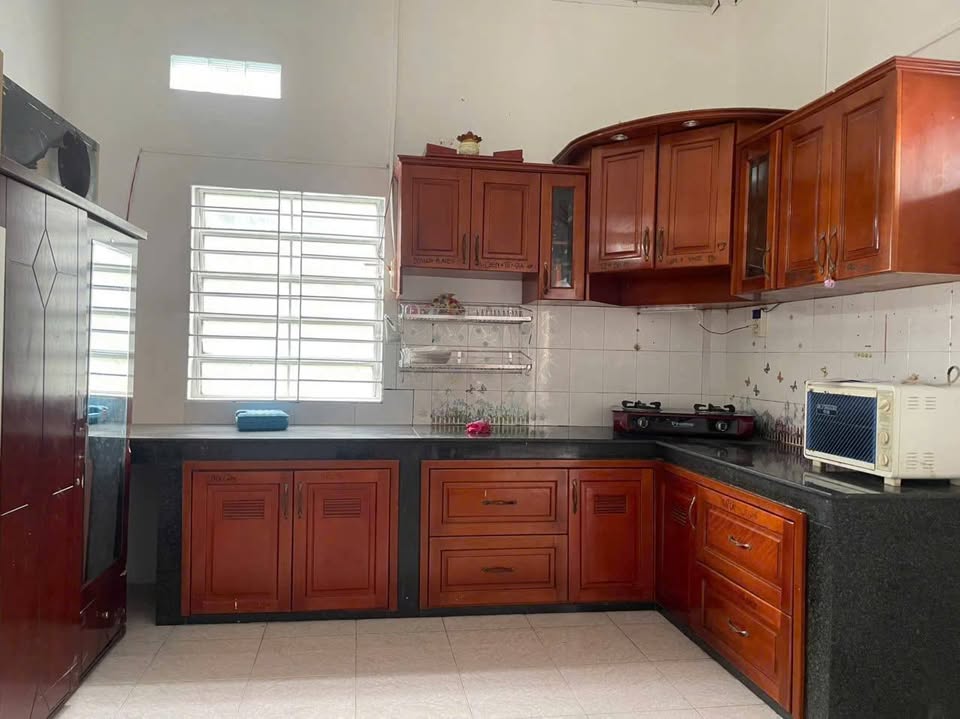 Bán nhà thổ cư 134m² trung tâm gần TĐC Đô thị Phủ Hà, hướng Tây Bắc