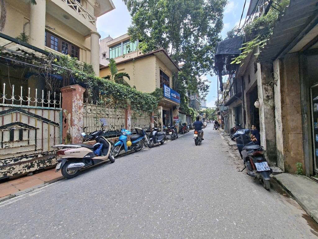 Lô góc 71m² Âu Cơ, Tây Hồ 3 mặt thoáng, ô tô quay đầu, giá 15.2 tỷ