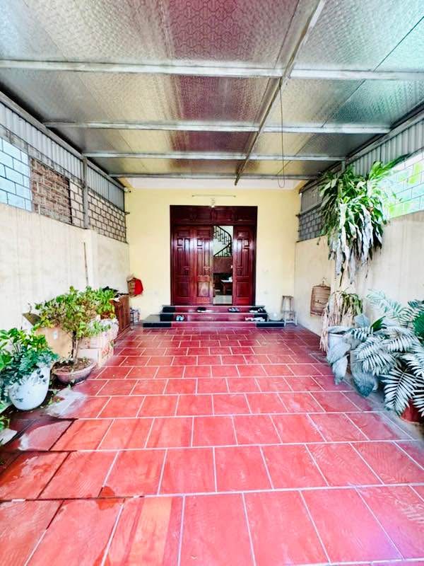 Nhà 3 tầng 100m2 hai thoáng, ô tô ngủ trong nhà tại Đông Anh, Hà Nội