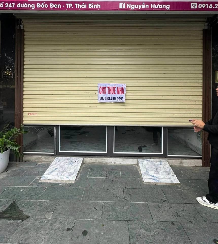 Mặt bằng kinh doanh "hời" ngay mặt đường Đốc Đen, giá "hạt dẻ"