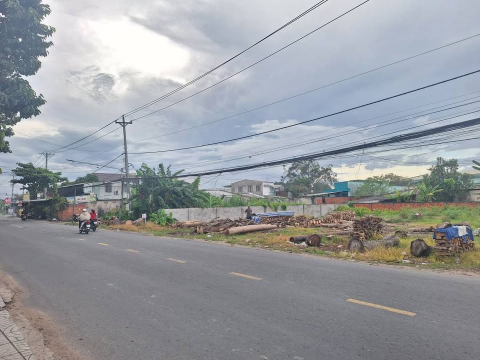 Bán đất vườn 906m2 mặt tiền Nguyễn Thị Định, Bến Tre tiềm năng kinh doanh