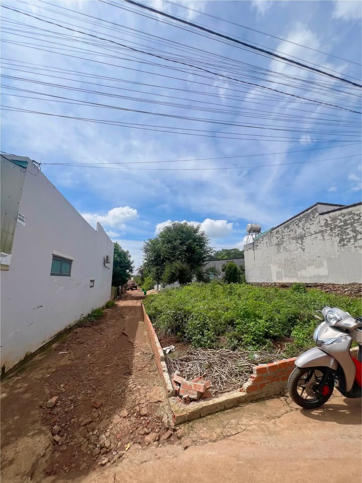 Đất vàng Ymoal - Hai mặt tiền, giá hời, vị trí vàng