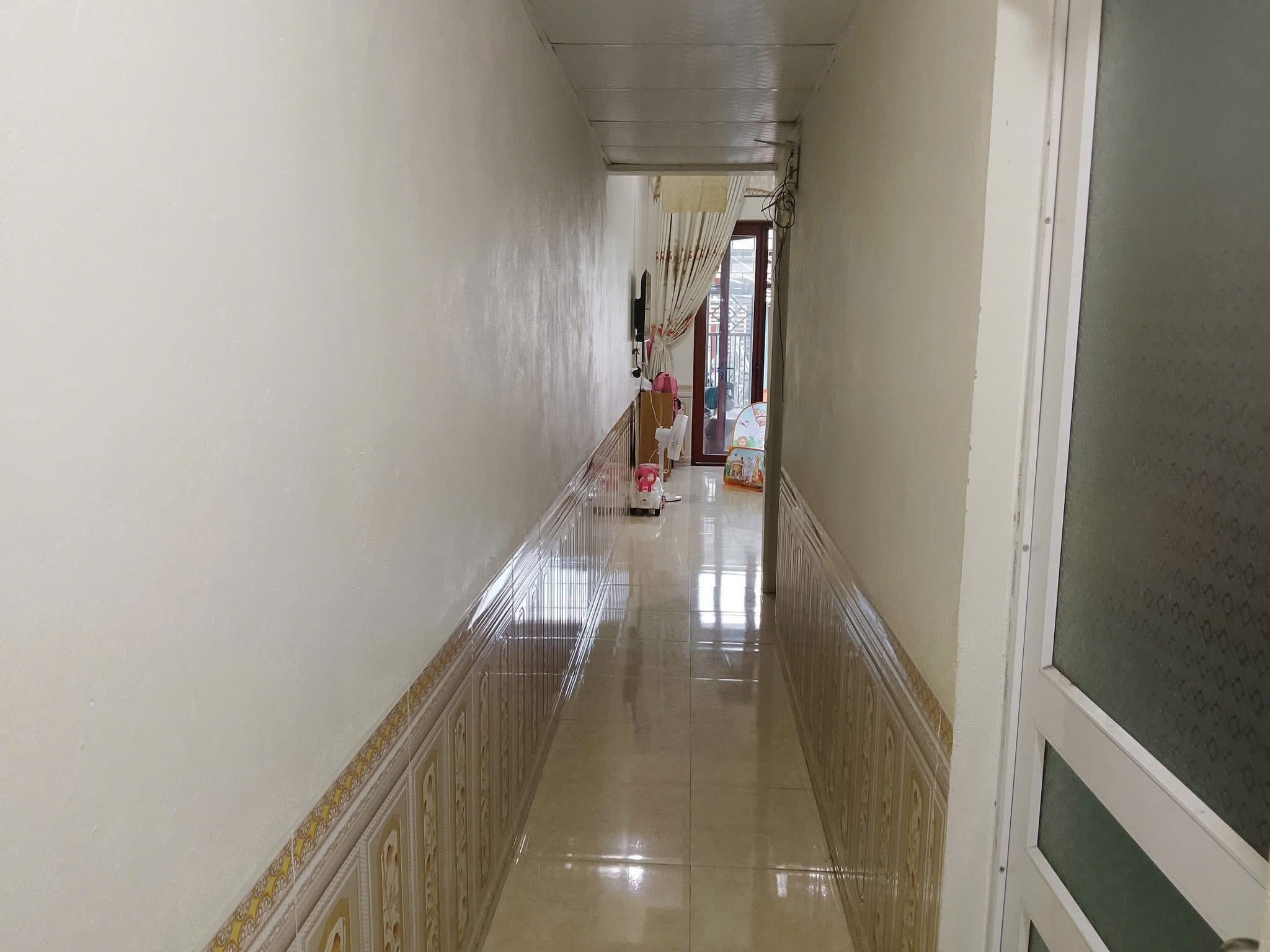 Nhà cấp 4 kiên cố 4x27m full thổ cư, 2 phòng ngủ, gần UBND, trường học, chợ